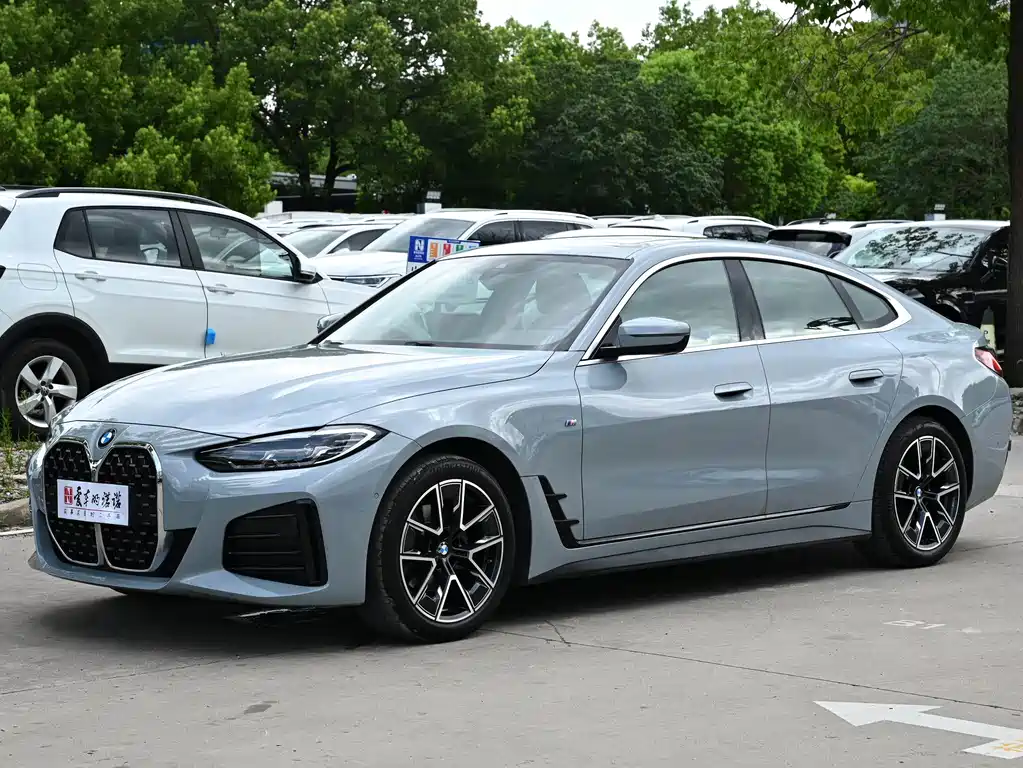 BMW 4 Series 2022 — фото 1