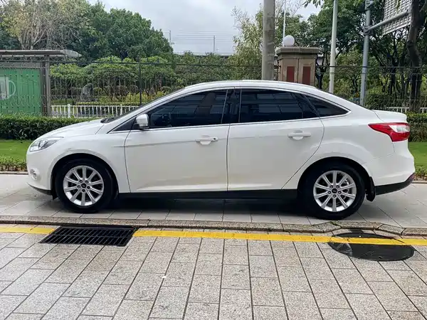 Ford Focus 2014