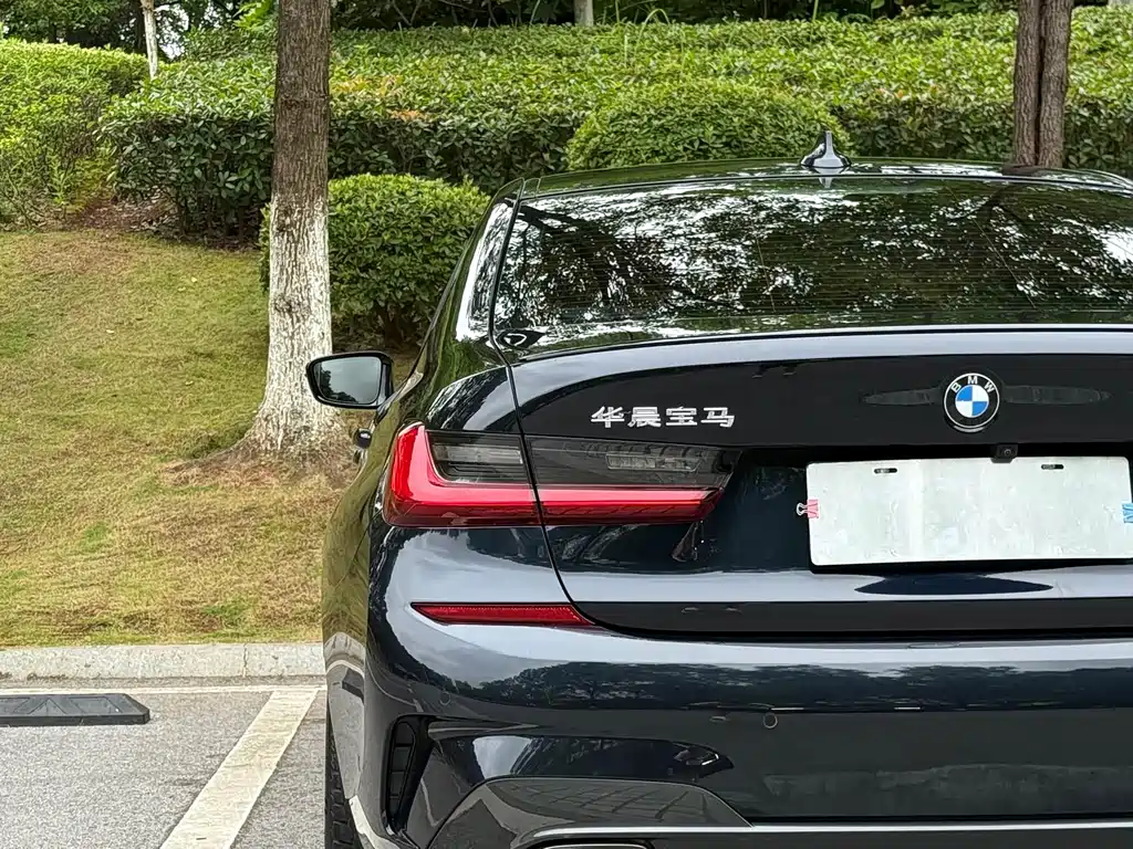 BMW 3 Series 2021 — фото 14