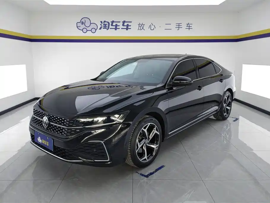 Volkswagen Passat 2024