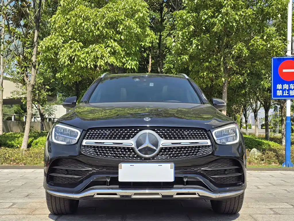 Mercedes-Benz GLC 2023