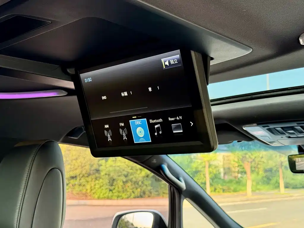 Toyota Alphard 2019 — фото 17