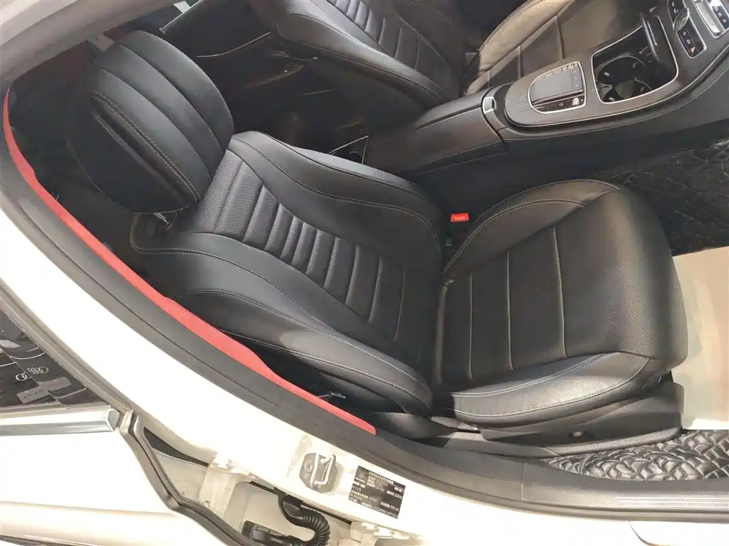 Mercedes-Benz E-Class 2020 — фото 19