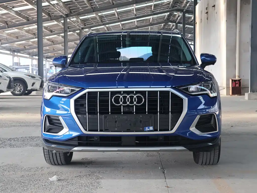 Audi Q3 2022 — фото 2