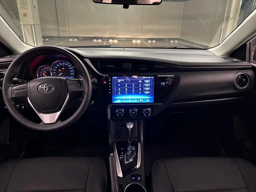 Toyota Corolla 2019 — фото 7
