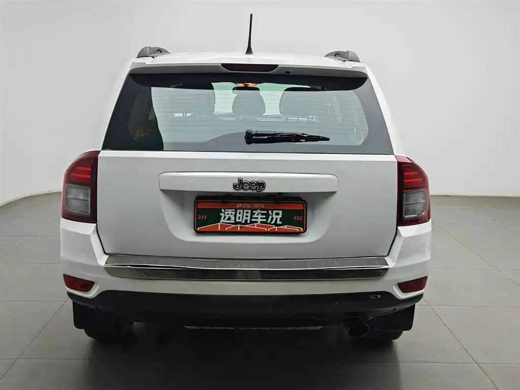 Jeep Compass 2014 — фото 4