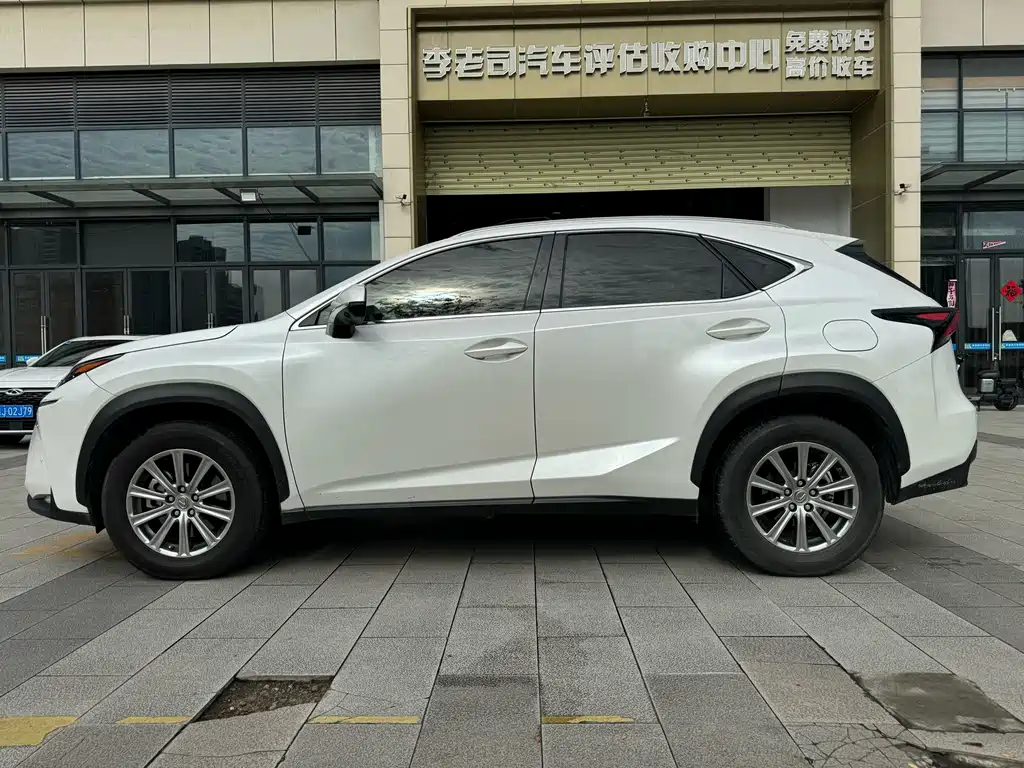 Lexus NX 2017 — фото 3