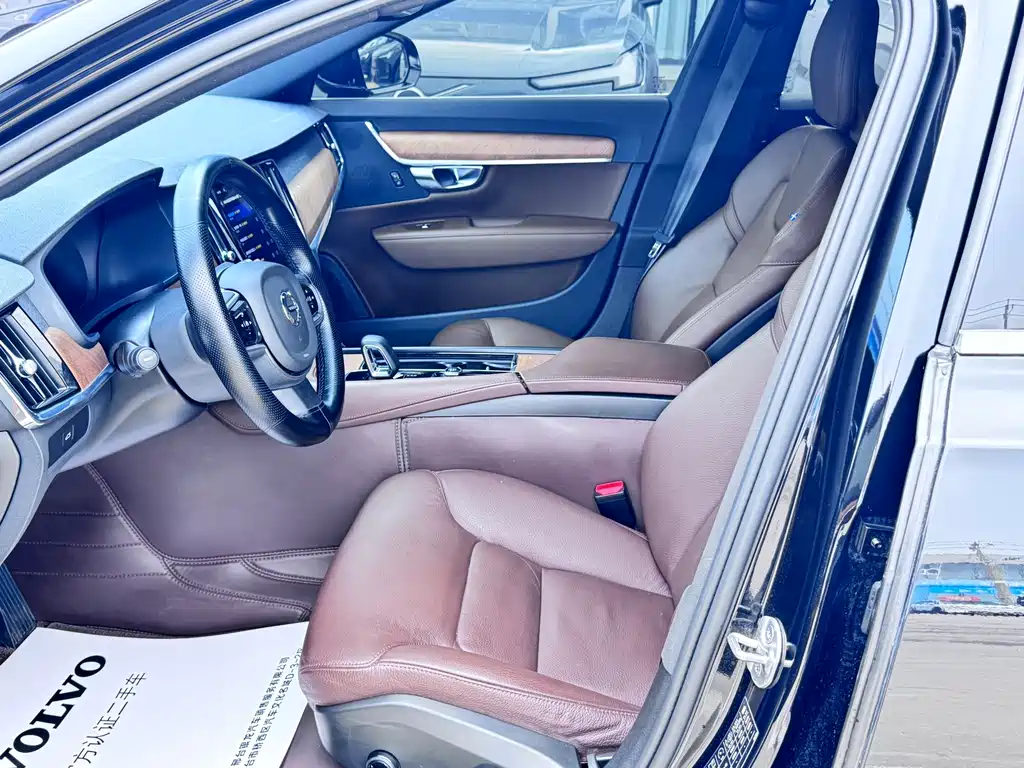 Volvo S90 2024 — фото 11