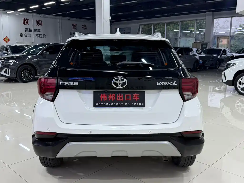 Toyota Yaris L 2023 — фото 5