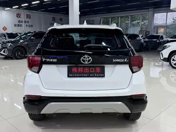 Toyota Yaris L 2023