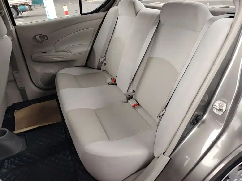 Nissan Sunny 2017 — фото 17