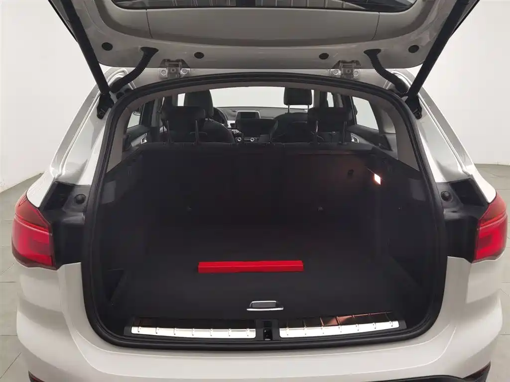BMW X1 2018 — фото 16