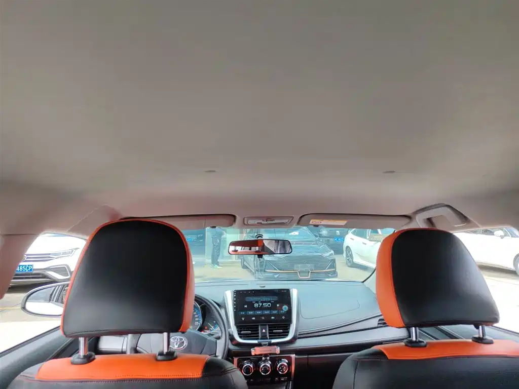 Toyota Yaris L 2019 — фото 18