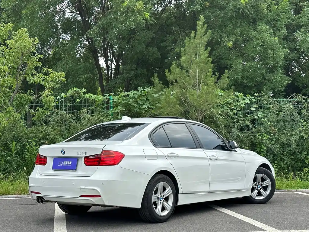 BMW 3 Series 2013 — фото 17