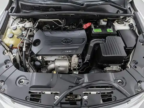 BYD Song 2016