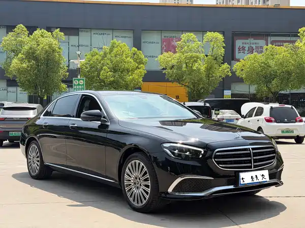 Mercedes-Benz E-Class 2023