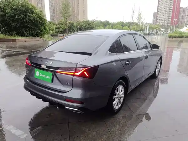 Roewe i5 2025