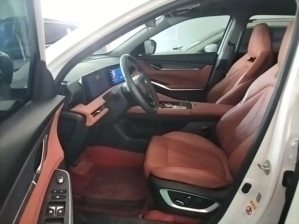 Changan CS75PLUS 2025 — фото 15