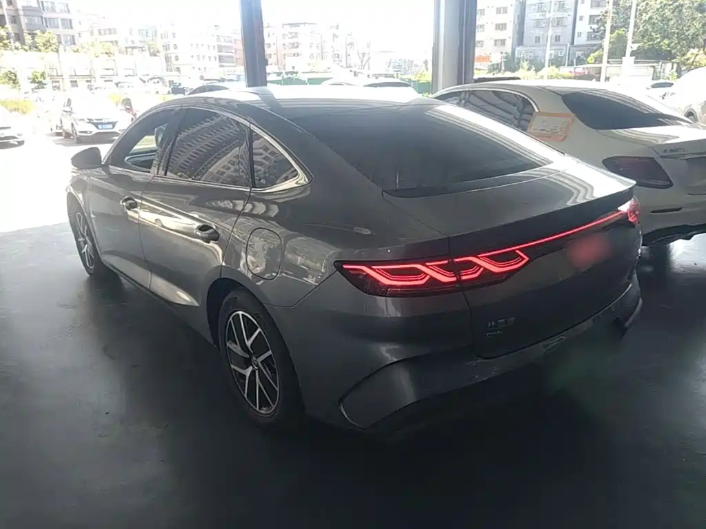 BYD Qin L 2025 — фото 5