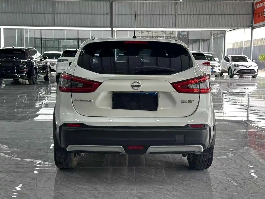 Nissan Qashqai 2022 — фото 8