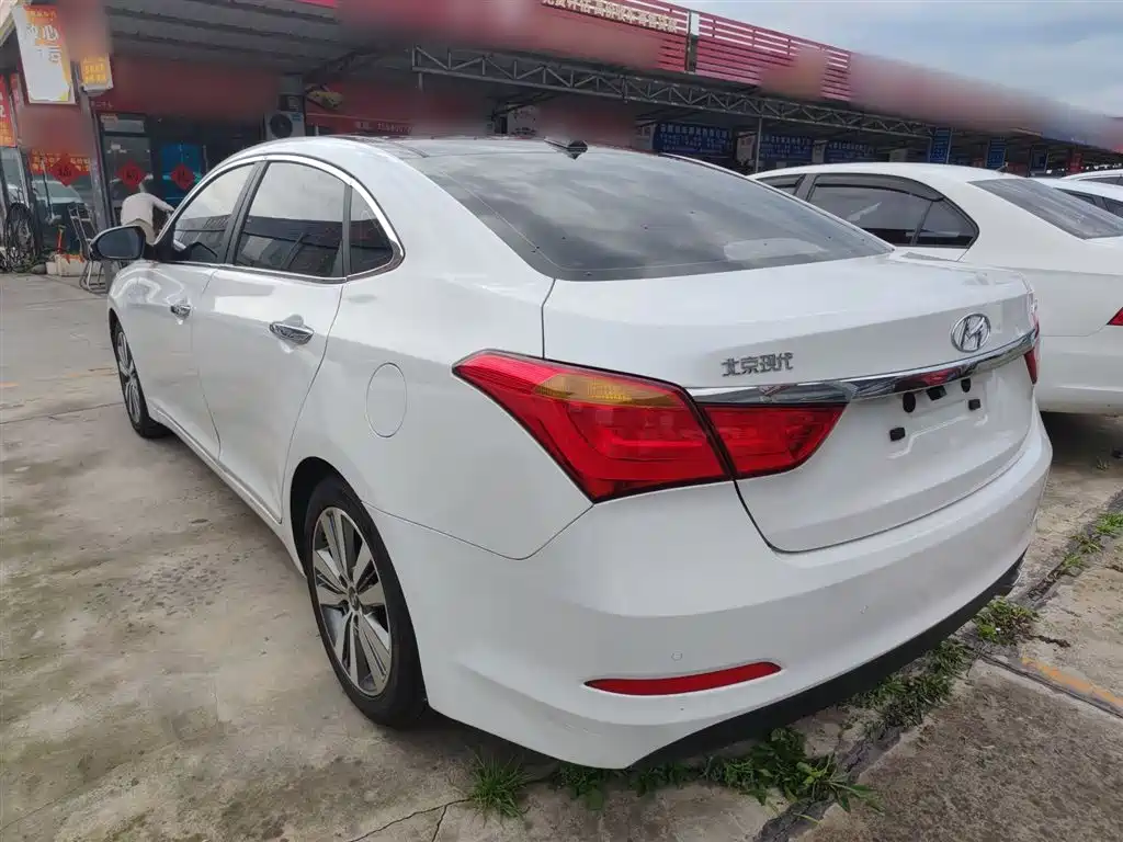 Hyundai Mistra 2015 — фото 5