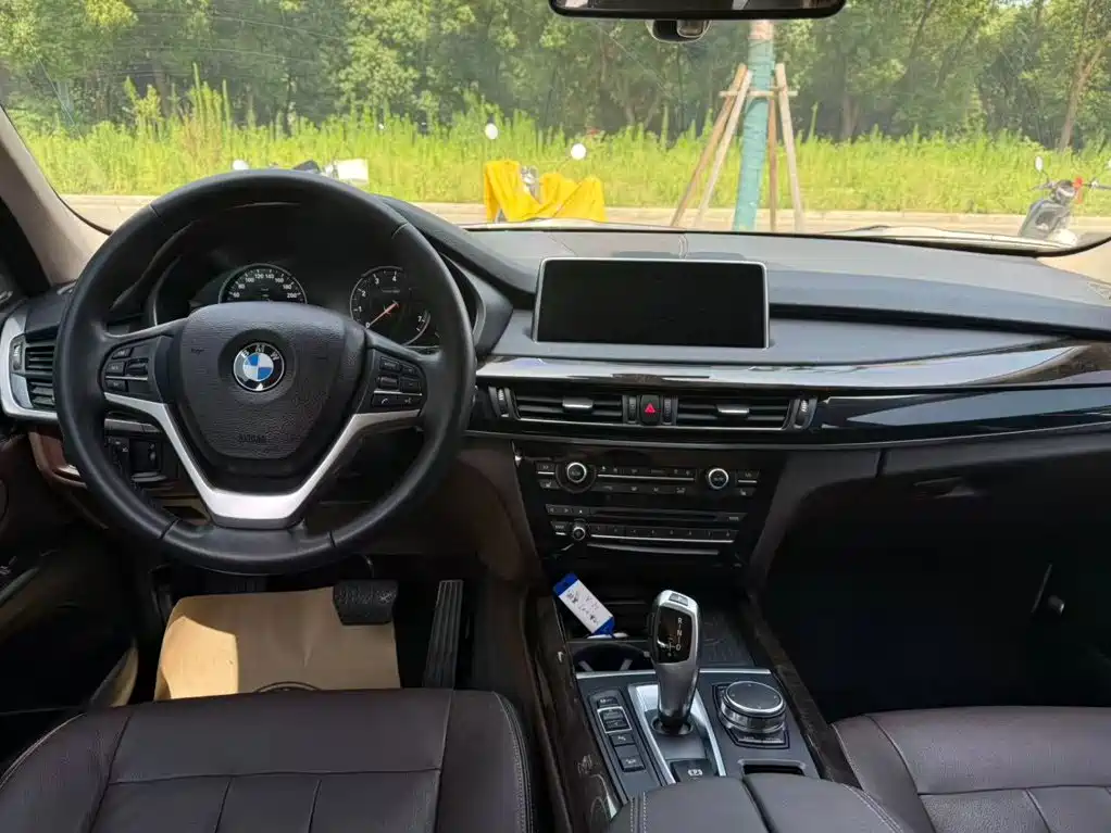 BMW X5 2019 — фото 12