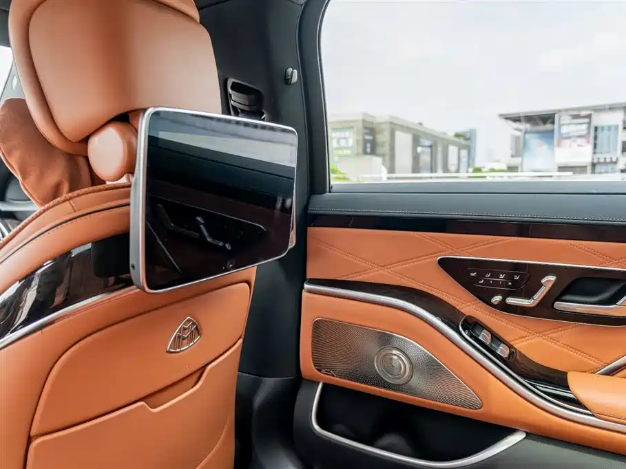 Mercedes-Benz S-Class 2024 — фото 12