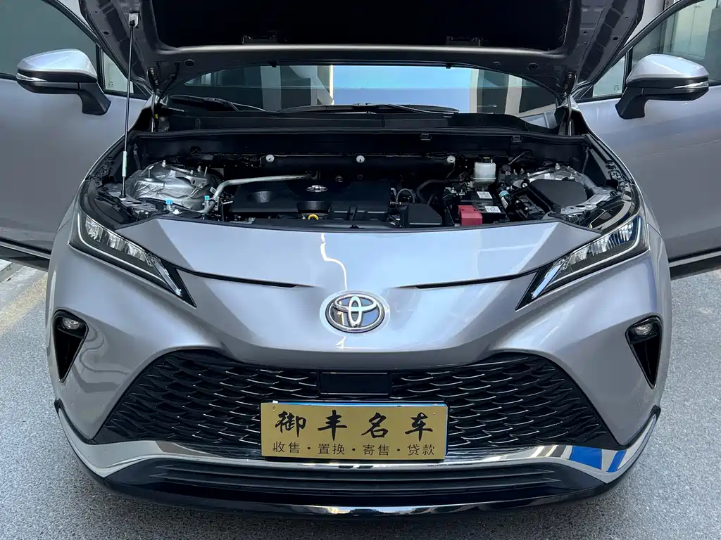 Toyota Venza 2022 — фото 13
