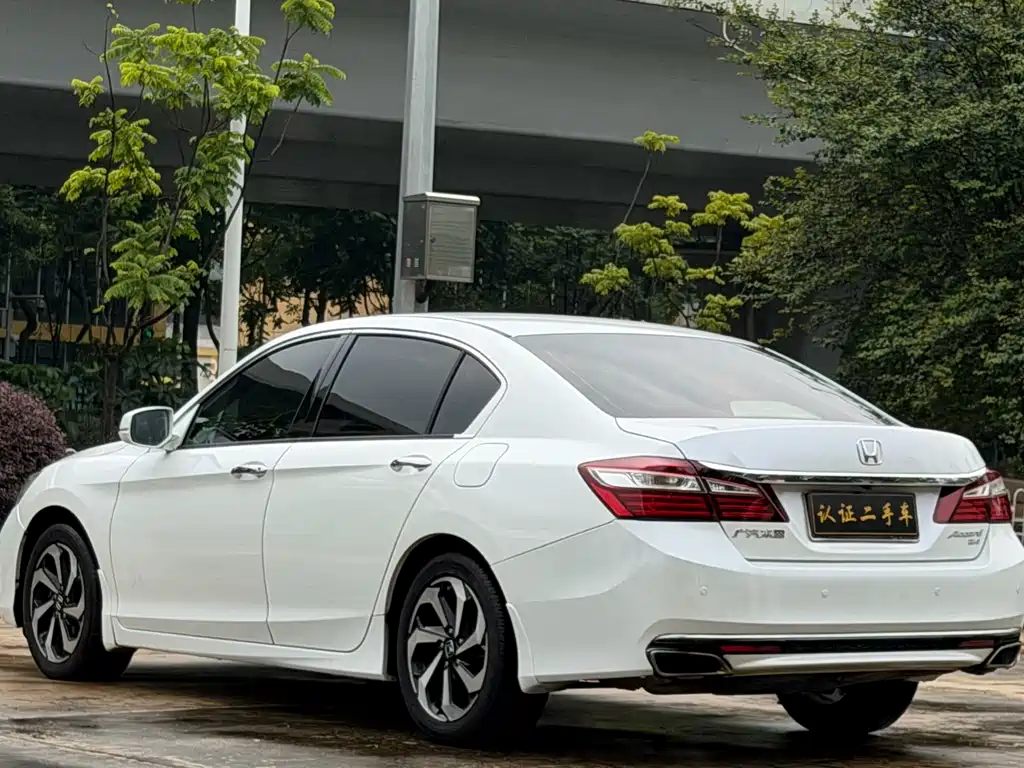 Honda Accord 2017 — фото 4