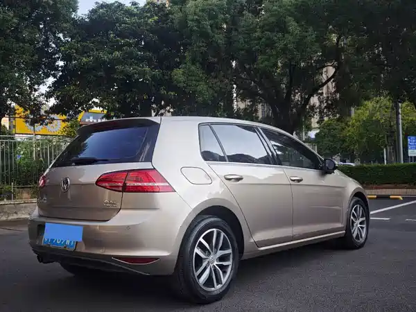 Volkswagen Golf 2016