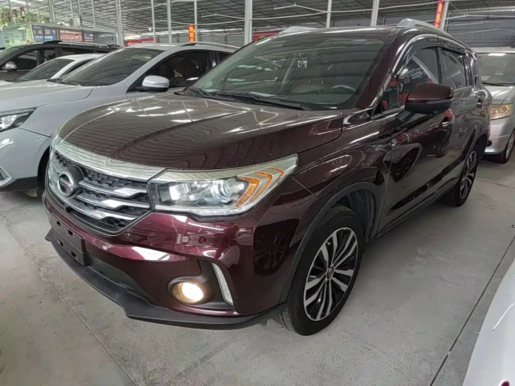 GAC Trumpchi GS4 2017 — фото 1