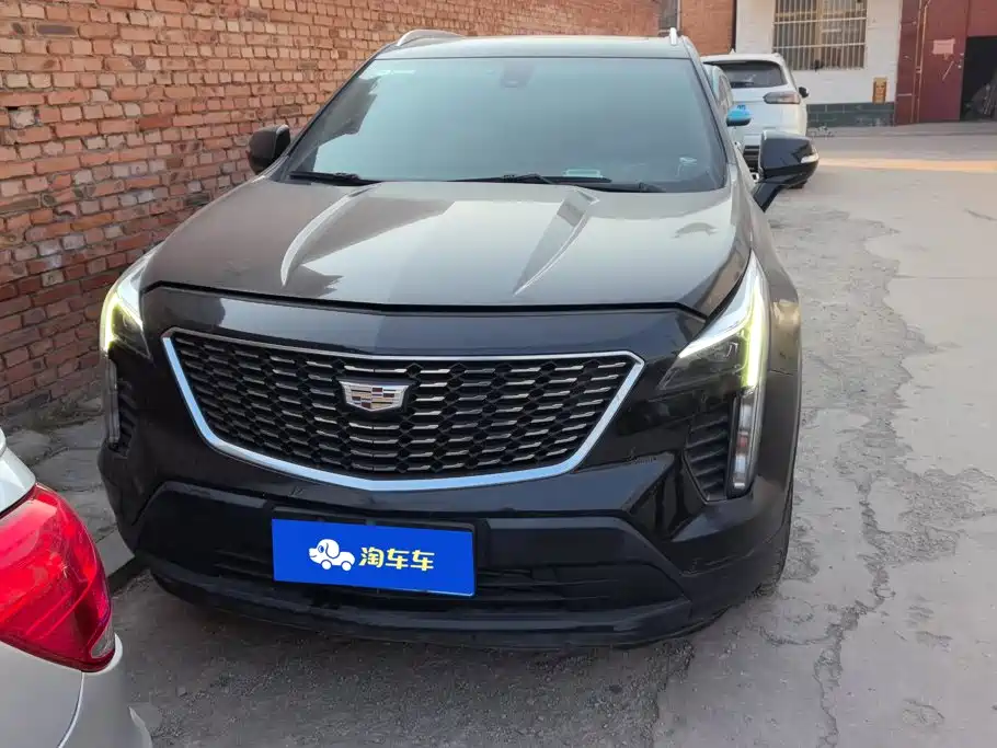 Cadillac XT4 2023 — фото 2