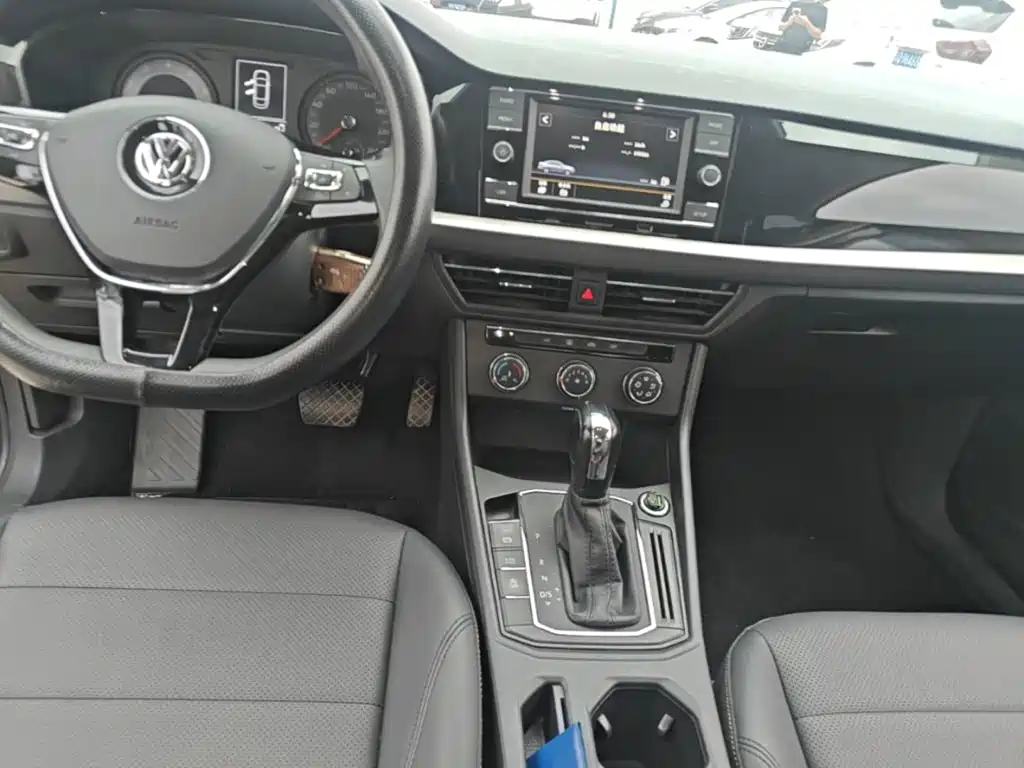 Volkswagen Lavida 2019 — фото 13