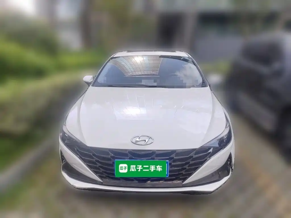 Hyundai Elantra 2022 — фото 24