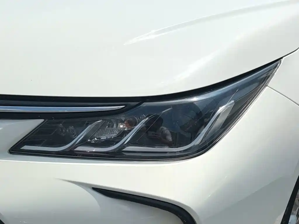 Toyota Corolla 2022 — фото 10