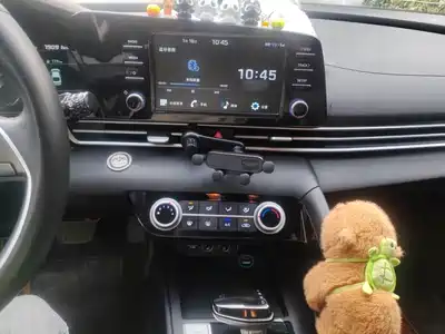 Hyundai Elantra 2022