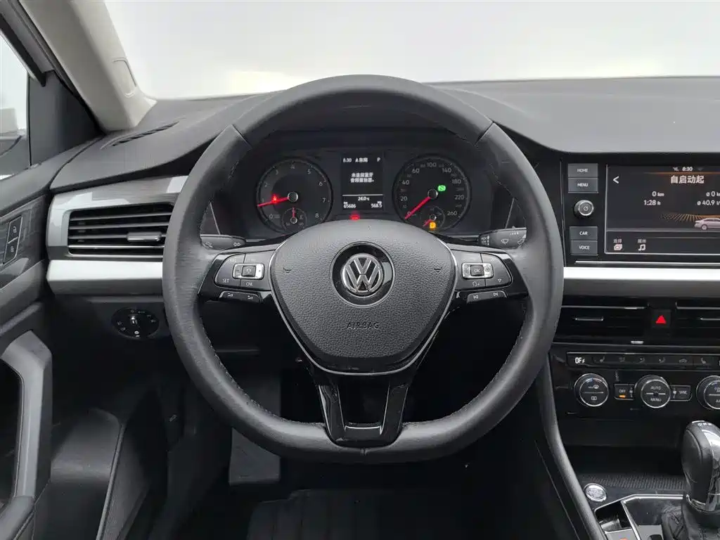 Volkswagen Lavida 2019 — фото 11