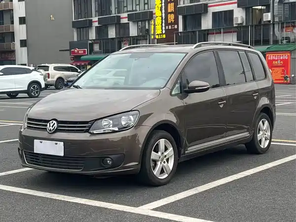 Volkswagen Touran 2014