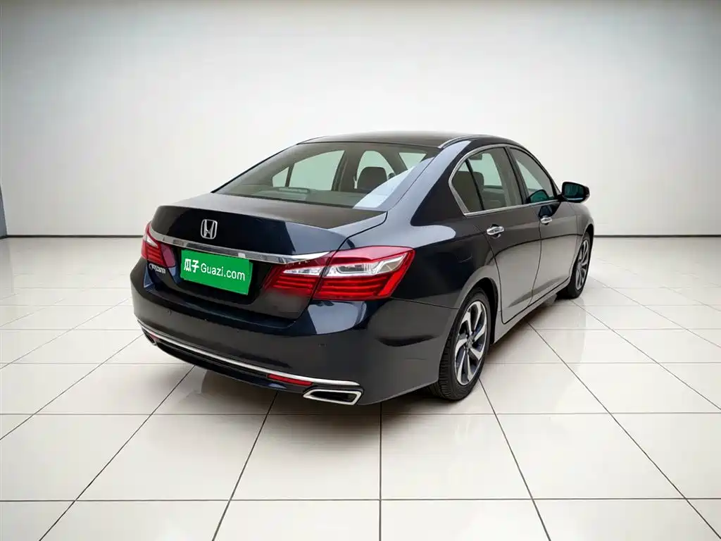 Honda Accord 2017 — фото 6