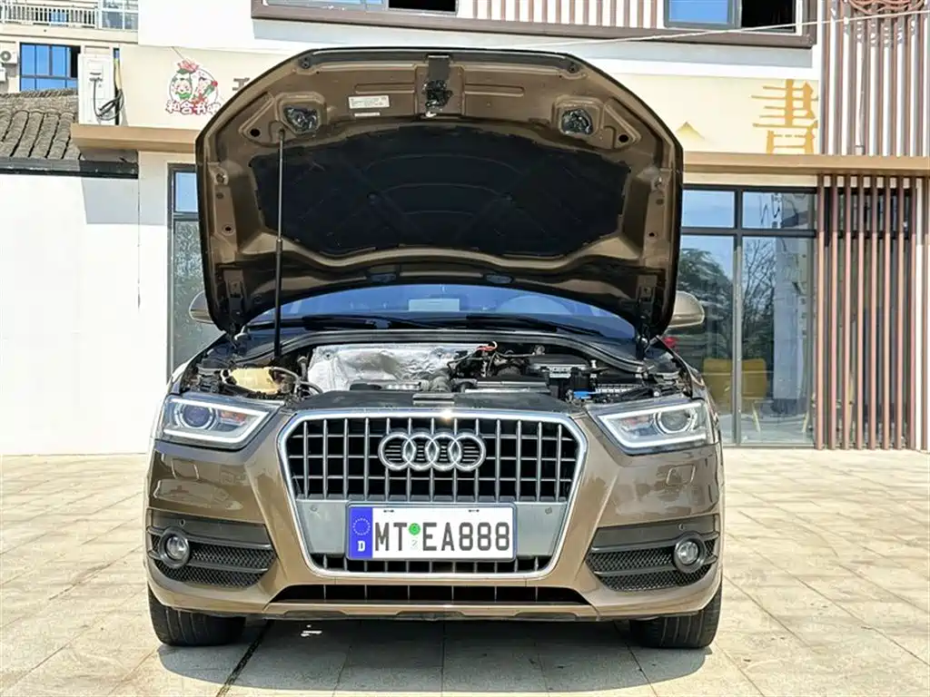 Audi Q3 2016 — фото 17
