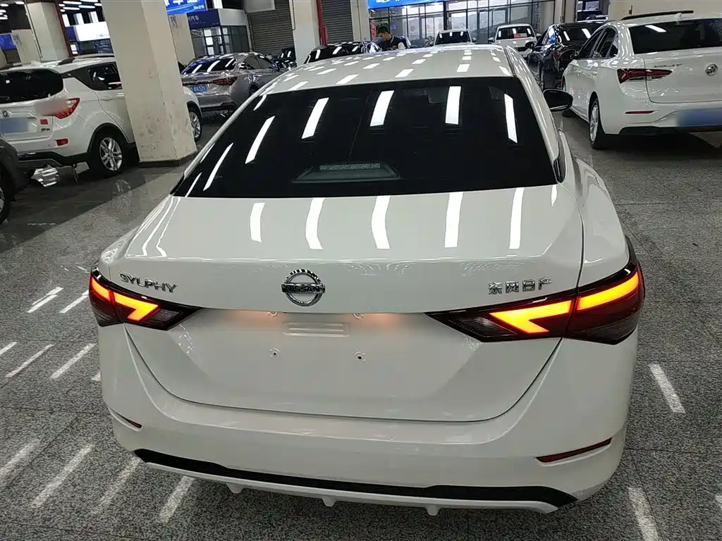 Nissan Sylphy 2021 — фото 6