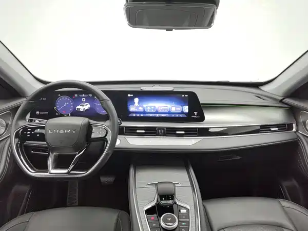 Chery Tiggo 8 PRO New Energy 2025