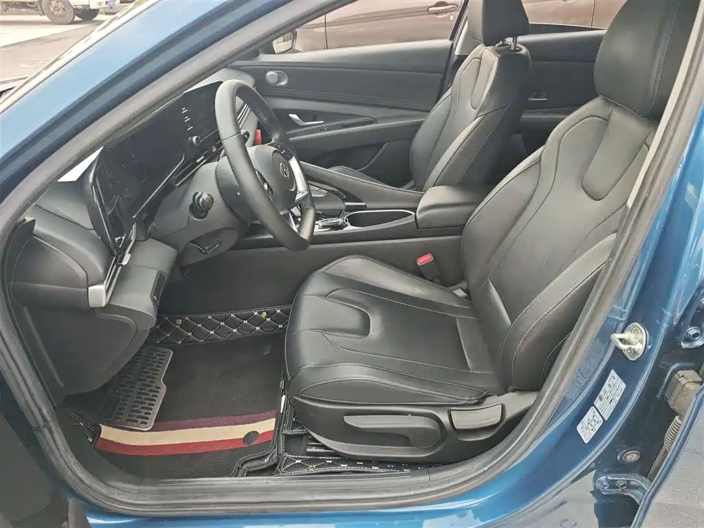 Hyundai Elantra 2021 — фото 15