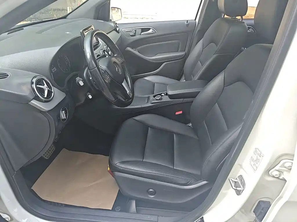 Mercedes-Benz B-Class 2014