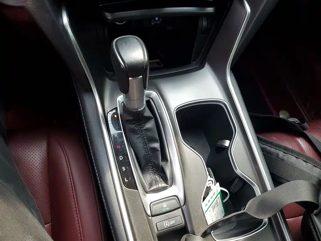 Honda Accord 2021 — фото 10