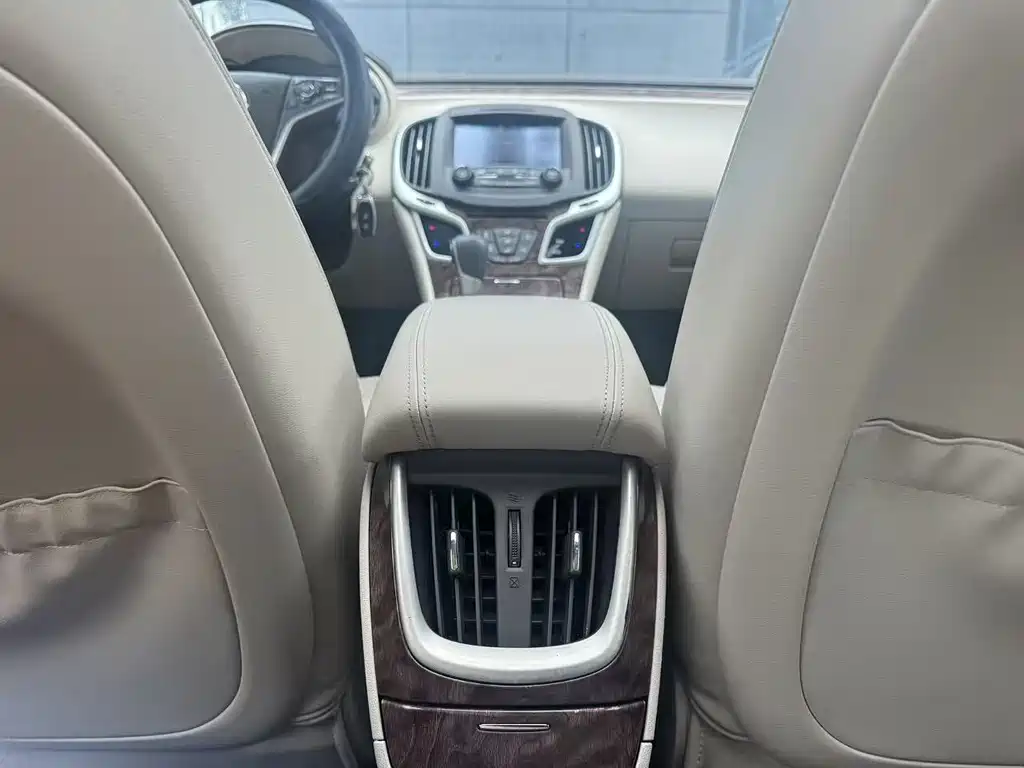 Buick LaCrosse 2014 — фото 22