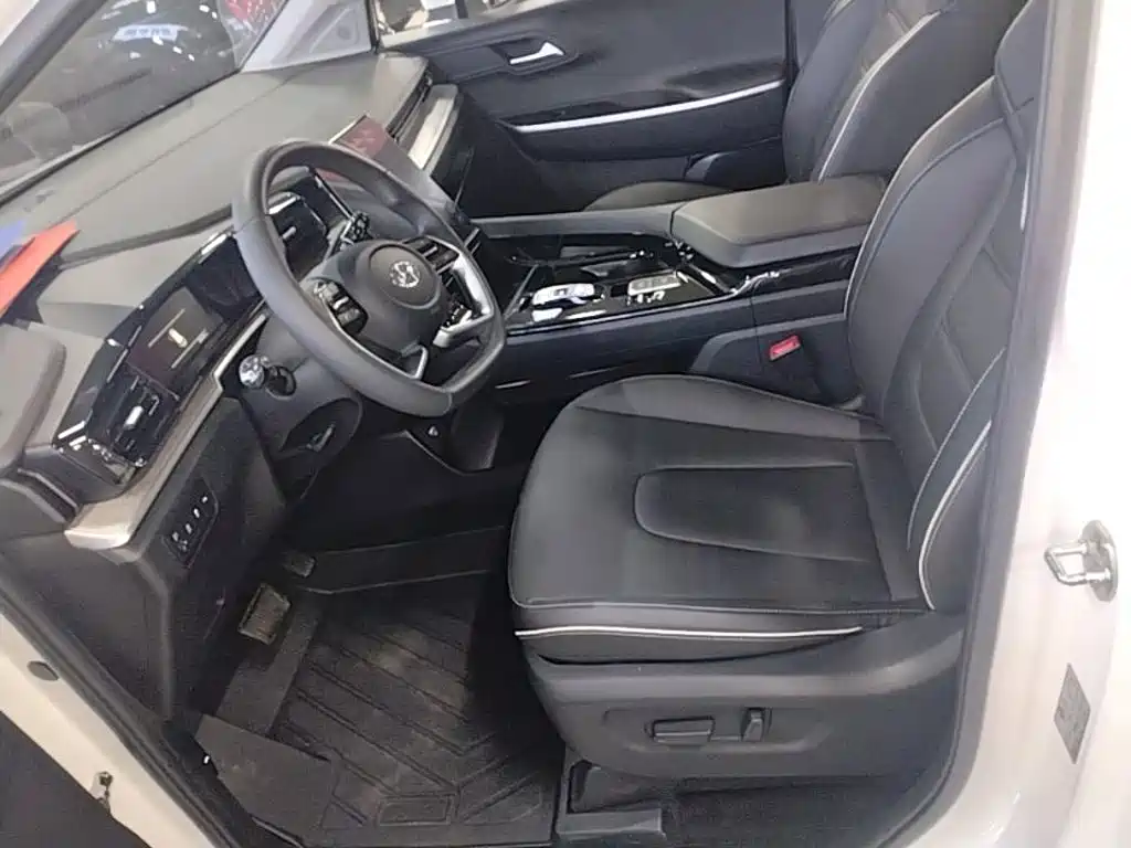 Hyundai Custin 2022 — фото 15