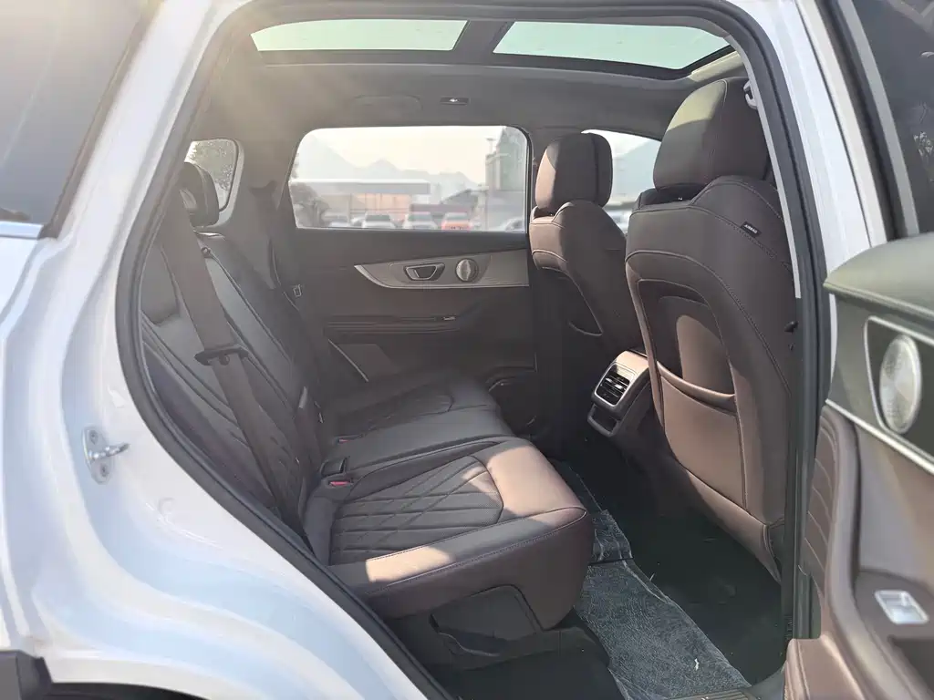 Chery Tiggo 8 PRO 2023 — фото 12