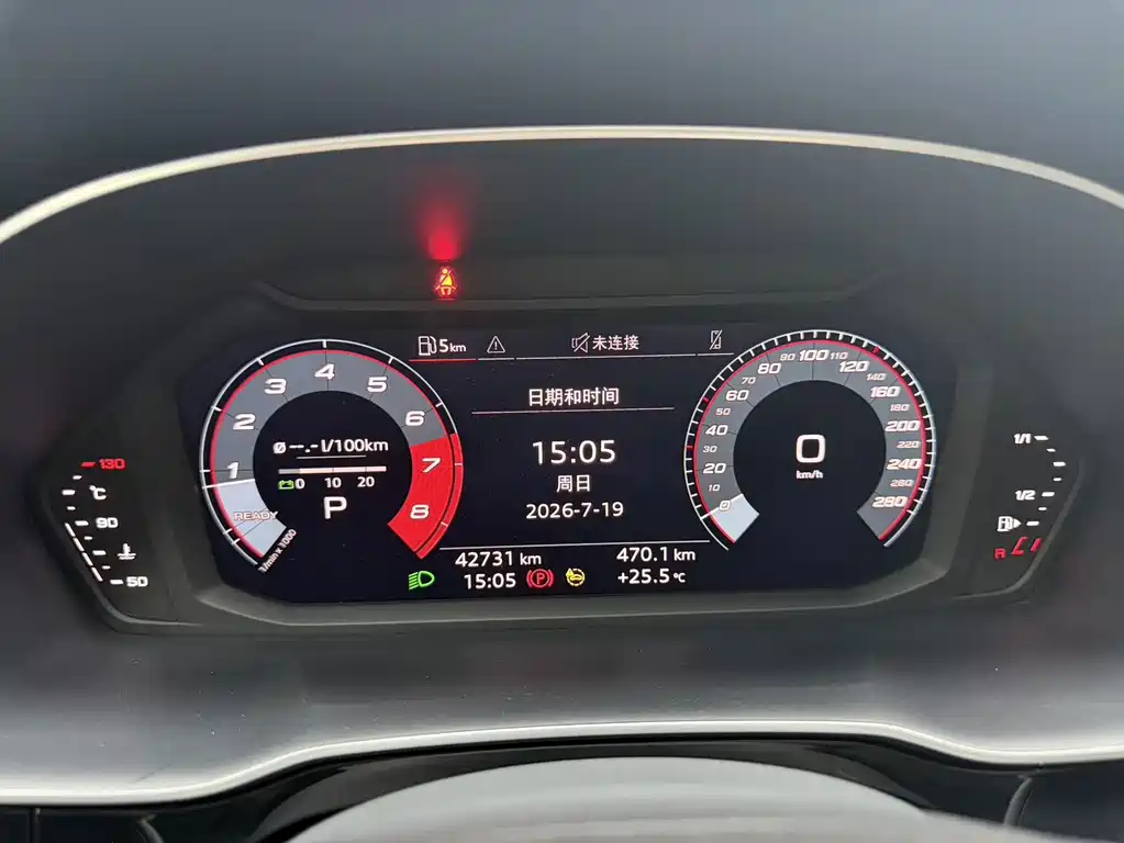 Audi Q3 2023 — фото 13