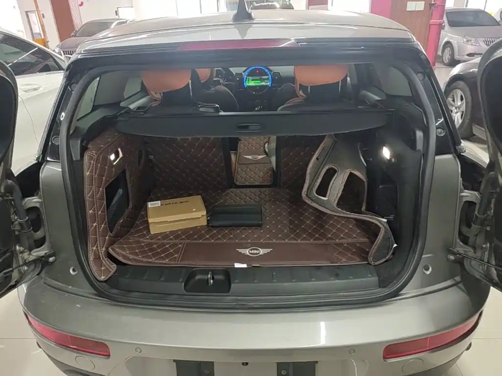 MINI Clubman 2019 — фото 19
